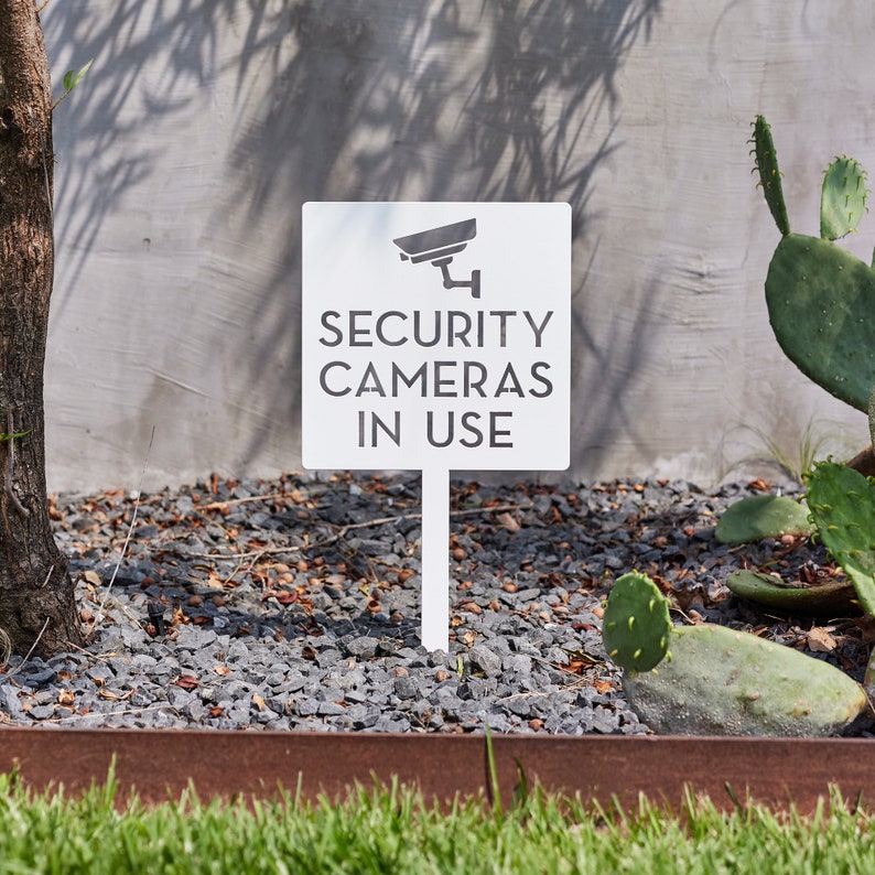 Security Camera Yard Sign - Mo - Home Yard Security recension och pris