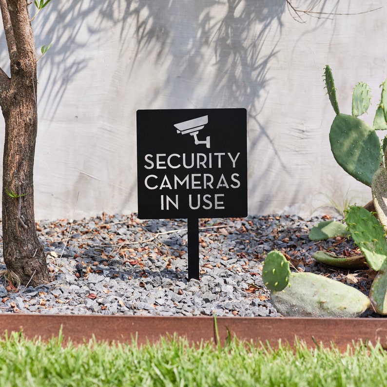 Security Camera Yard Sign - Mo - Home Yard Security recension och pris